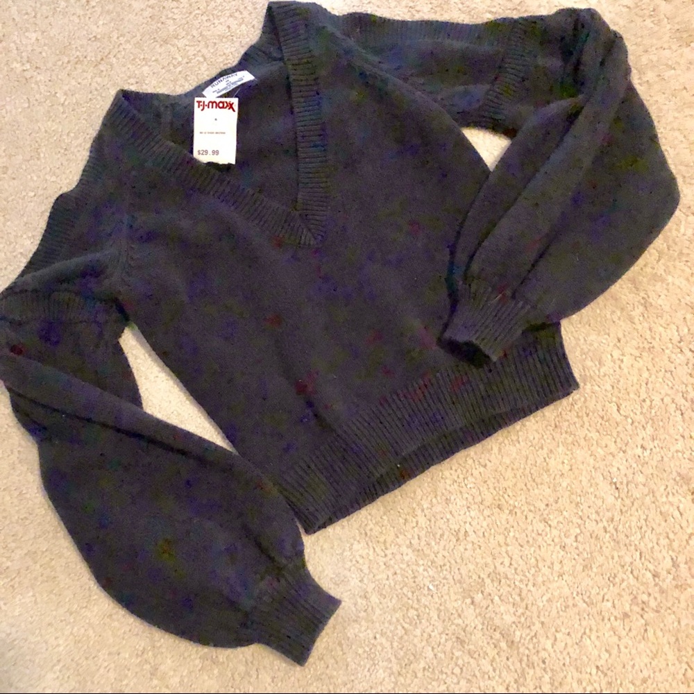 🆕💎NWT Runaway cotton Cold shoulder sweater